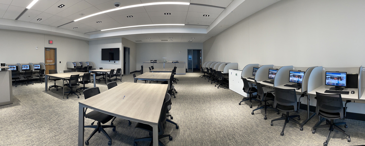 Panoramic view of the many tables and computer terminals at the Marion County Legal Resource Center.